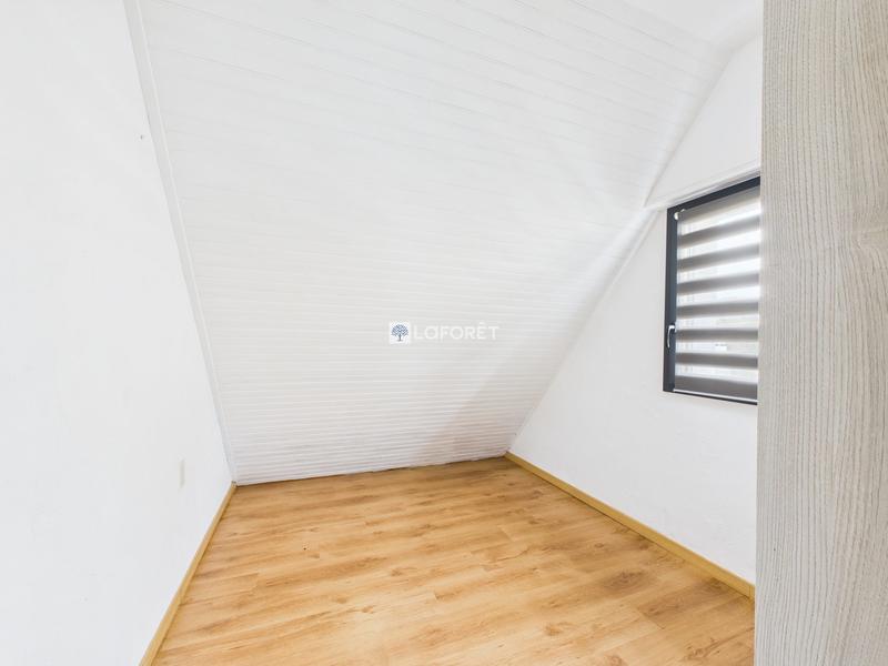 Maison - 122 m² - 7 pièces