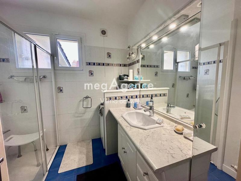 Maison traditionnelle - 92 m² - 4 pièces