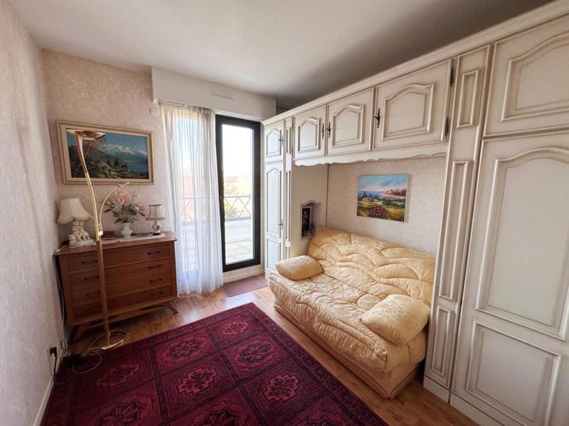 Appartement - 81 m² - 3 pièces