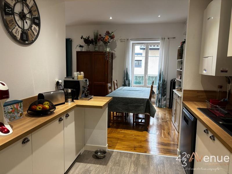 Appartement - 81 m² - 5 pièces