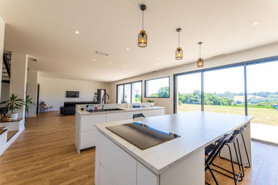 Maison - 297 m² - 9 pièces