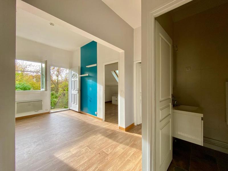 Maison - 284 m² - 9 pièces