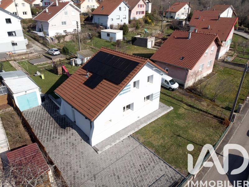 Maison de ville - 96 m² - 5 pièces