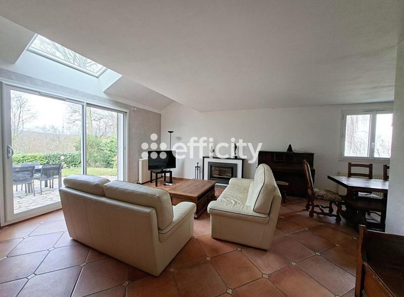 Maison - 130 m² - 7 pièces