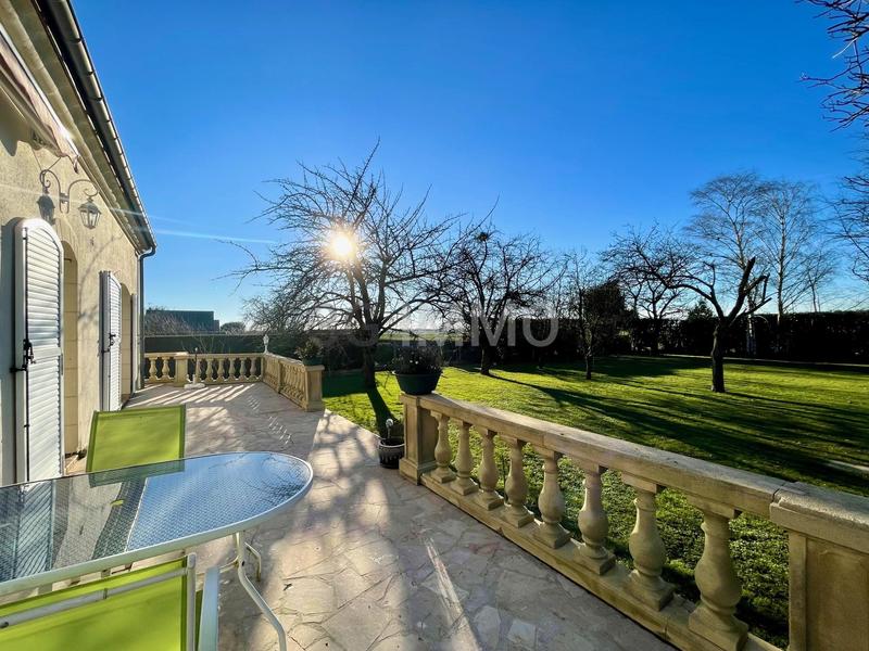 Demeure - 191 m² - 9 pièces