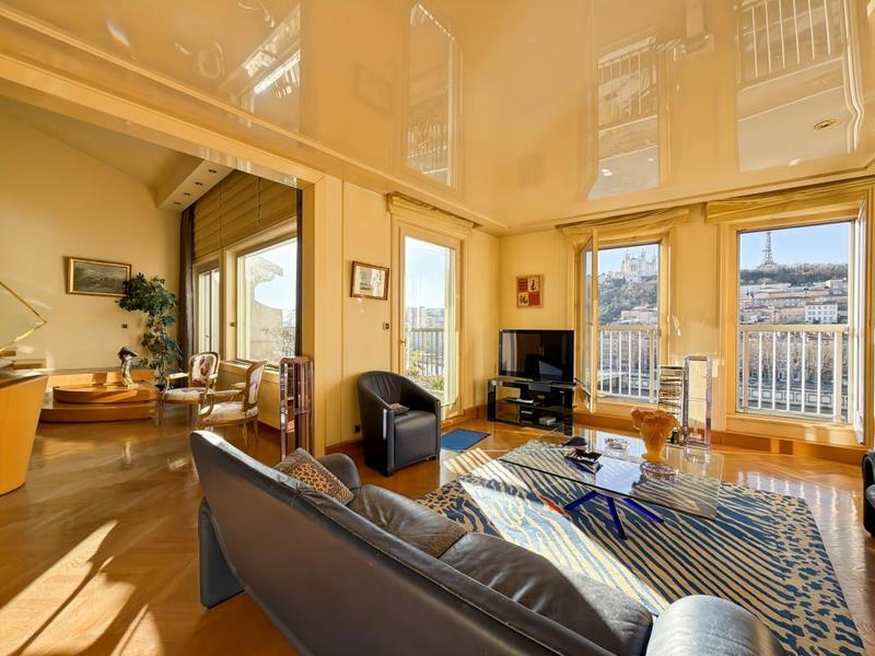 Duplex - 222 m² - 4 pièces