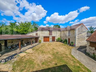 Propriété - 107 m² - 5 pièces