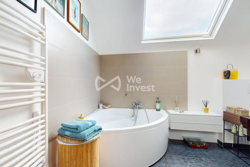 Maison - 167 m² - 6 pièces