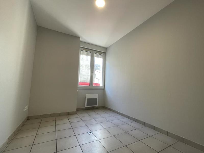 Bureau - 128 m² - 11 pièces