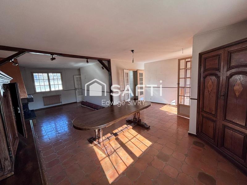 Maison - 186 m² - 9 pièces