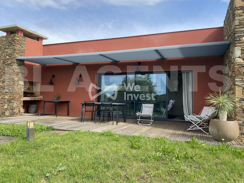 Maison - 1 000 m² - 4 pièces