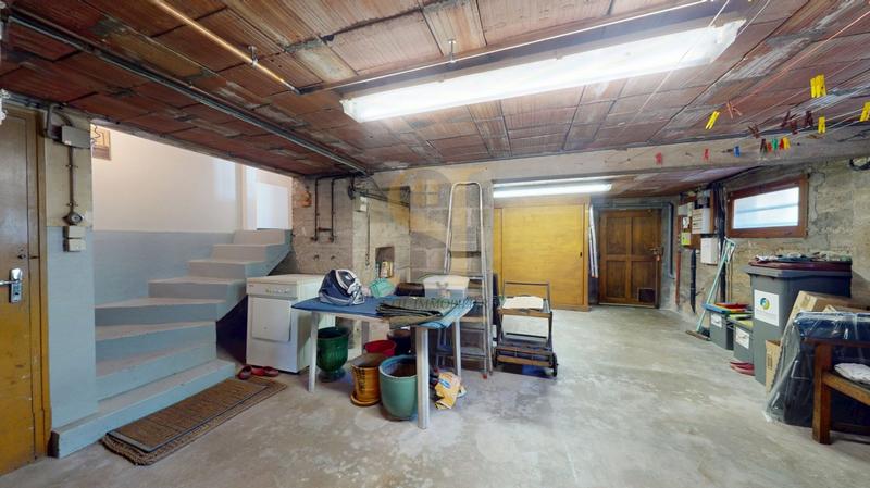 Maison - 180 m² - 8 pièces