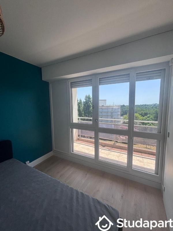 Chambre - 11 m² - 1 pièce