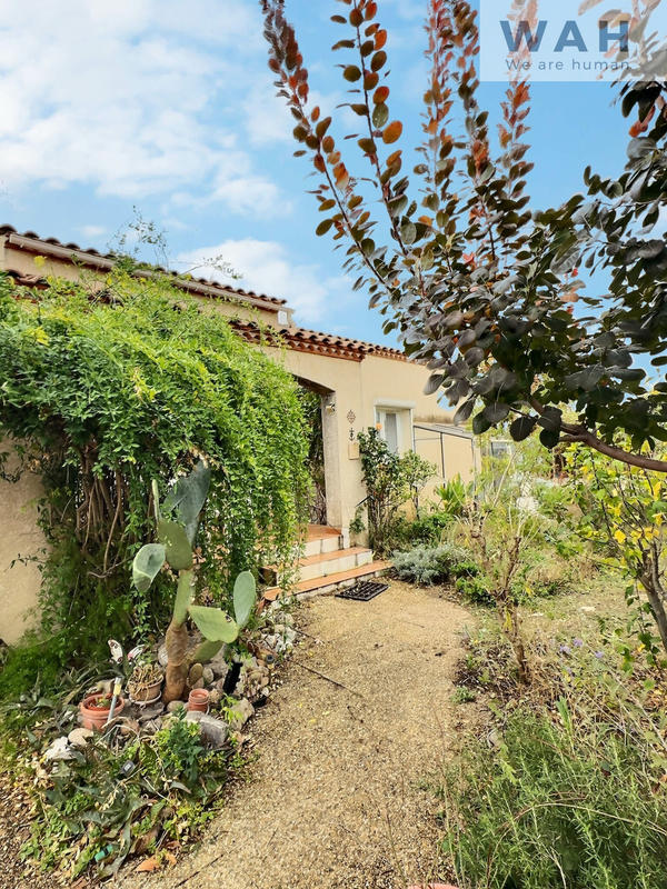 Villa - 100 m² - 5 pièces