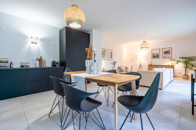 Appartement - 105 m² - 4 pièces