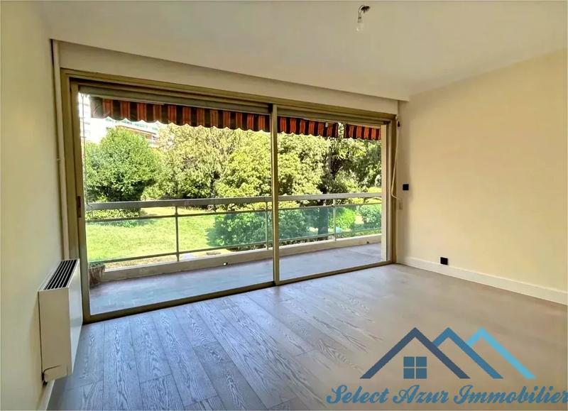 Appartement - 95 m² - 4 pièces