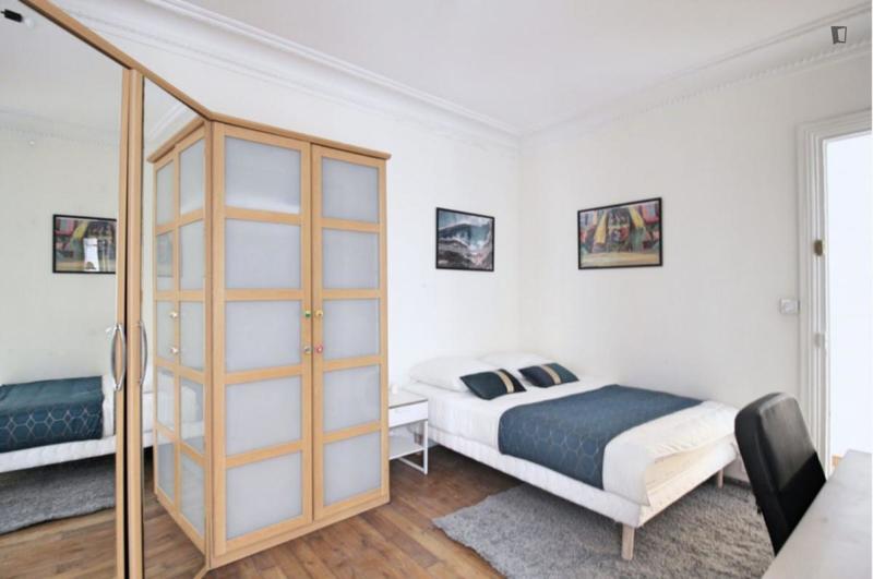 Chambre - 14 m² - 5 pièces