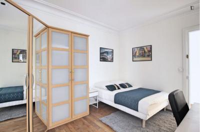 Chambre - 14 m² - 5 pièces