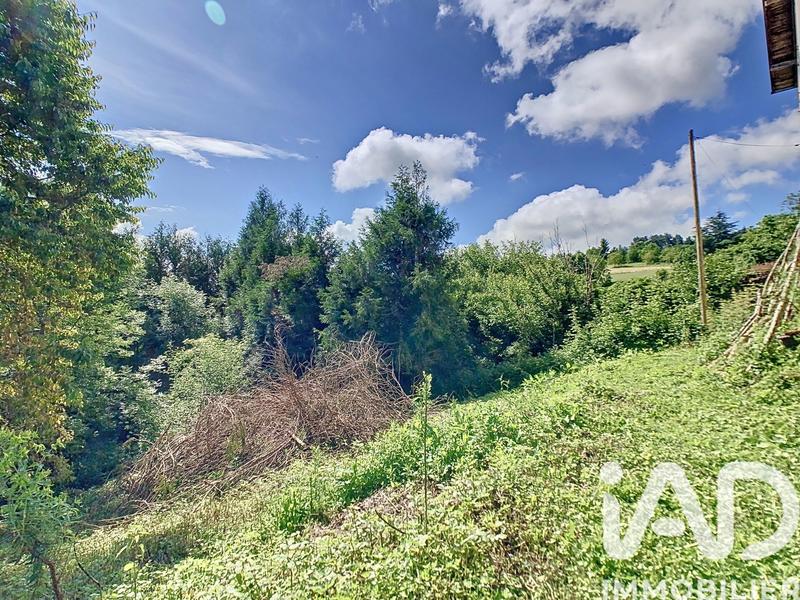 Maison de village - 200 m² - 2 pièces