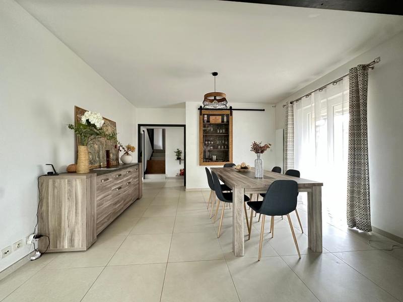 Maison - 170 m² - 6 pièces