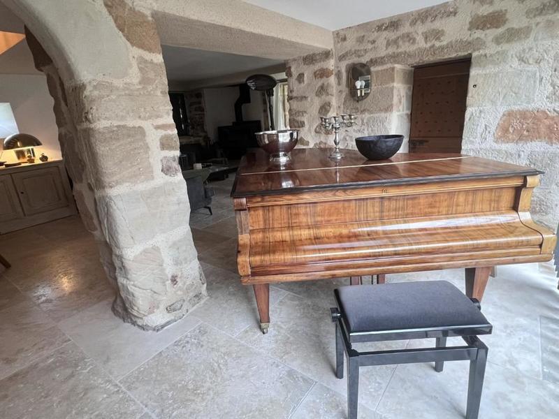 Maison en pierre - 200 m² - 7 pièces