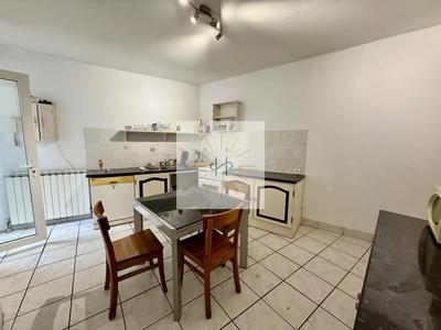 Maison - 82 m² - 5 pièces