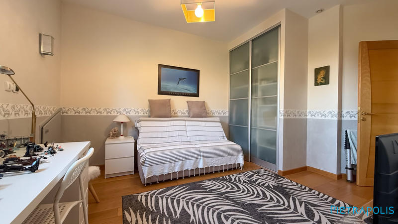 Maison contemporaine - 280 m² - 8 pièces