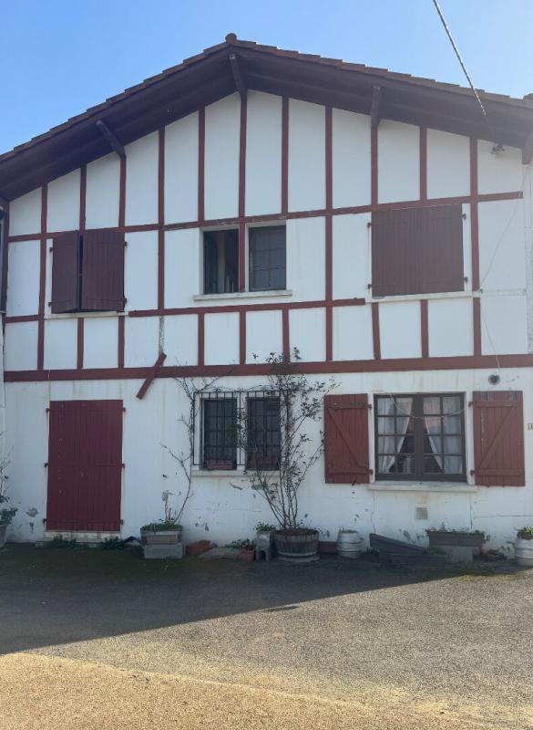 Appartement - 60 m² - 4 pièces