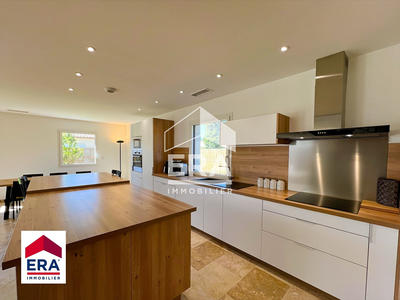 Maison - 138 m² - 5 pièces