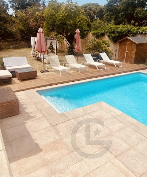 Villa - 187 m² - 5 pièces