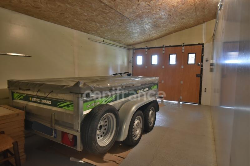 Maison - 140 m² - 5 pièces