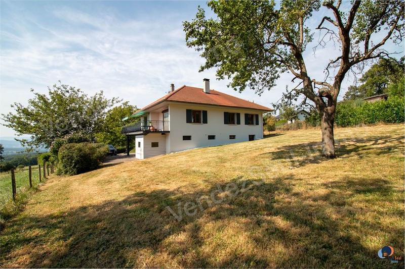 Maison traditionnelle - 103 m² - 4 pièces