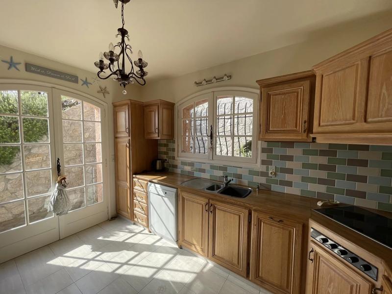 Villa - 168 m² - 6 pièces