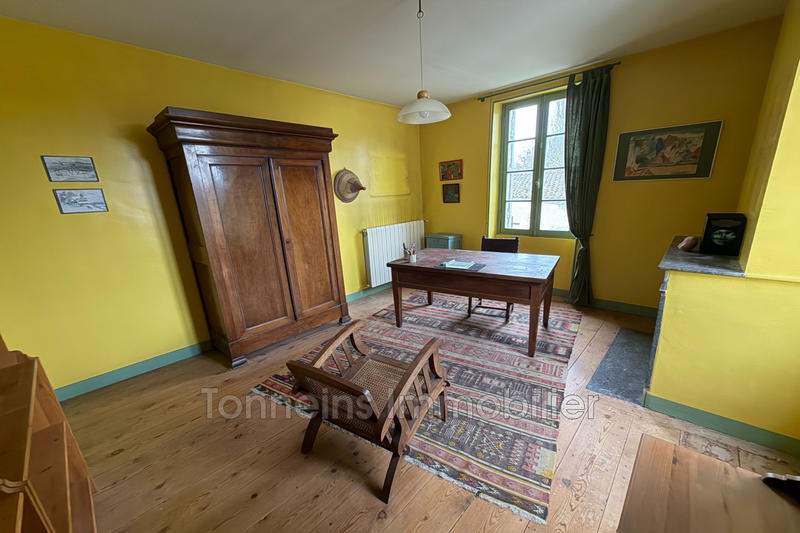 Maison - 236 m² - 6 pièces