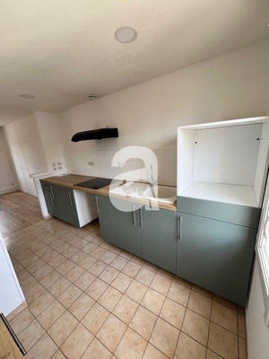 Appartement - 99 m² - 5 pièces