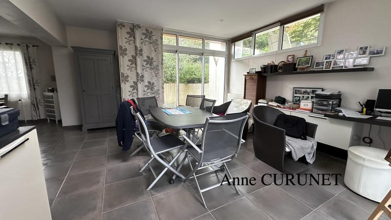 Maison - 160 m² - 7 pièces