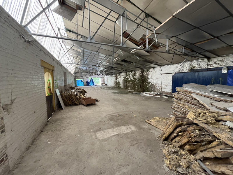 Terrain - 13 400 m²