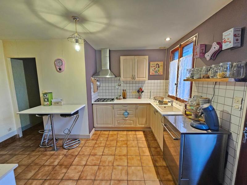 Maison - 99 m² - 5 pièces