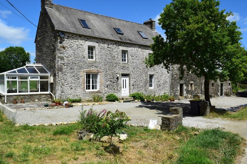 Maison - 152 m² - 7 pièces