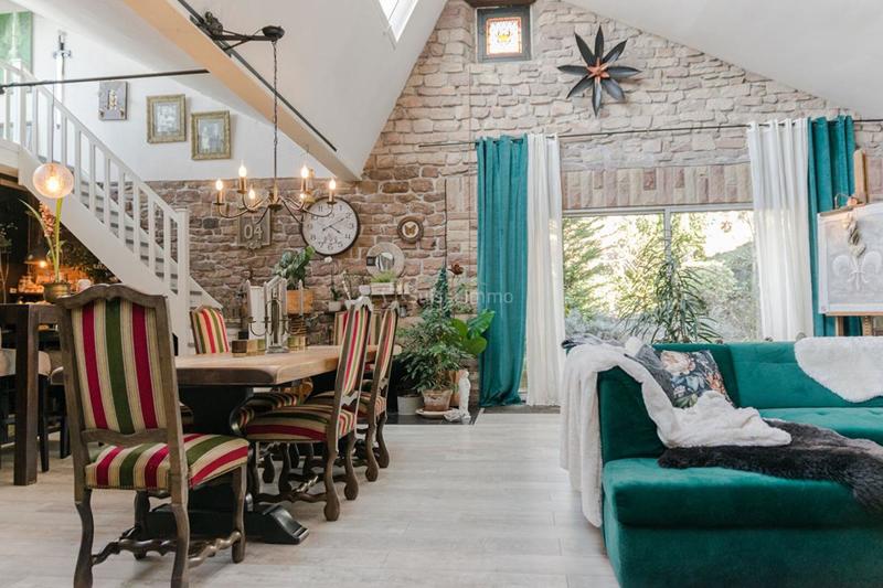 Maison - 199 m² - 6 pièces