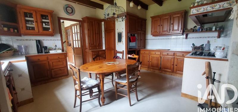 Maison - 303 m² - 10 pièces