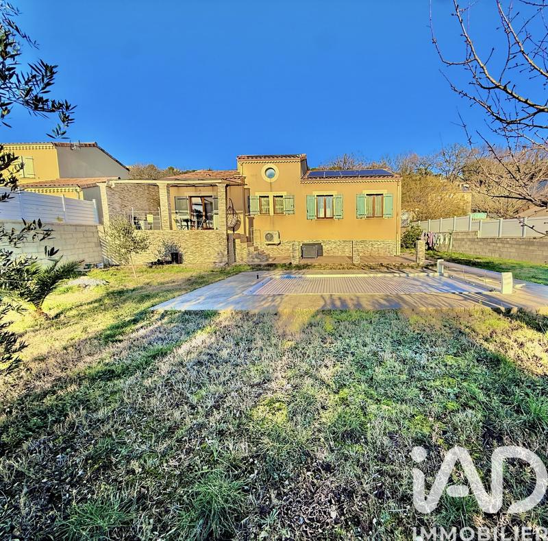 Maison - 111 m² - 7 pièces