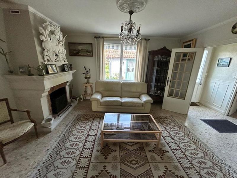 Maison - 277 m² - 11 pièces