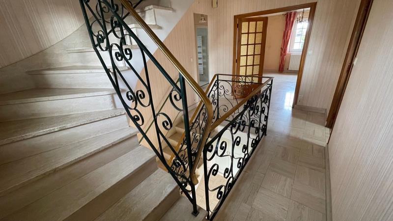 Maison - 142 m² - 7 pièces