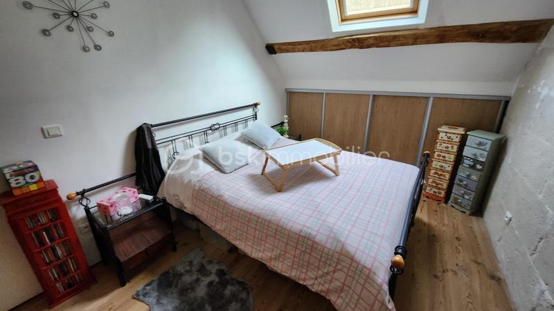 Propriété - 236 m² - 9 pièces