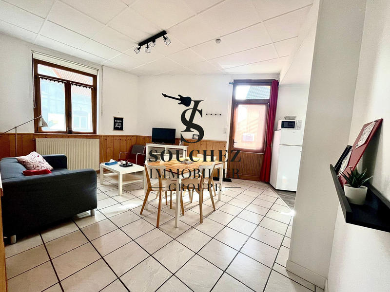 Maison - 328 m² - 7 pièces