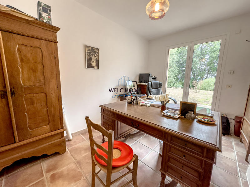 Villa - 250 m² - 9 pièces