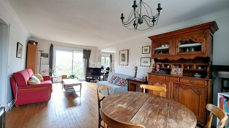 Propriété - 142 m² - 8 pièces