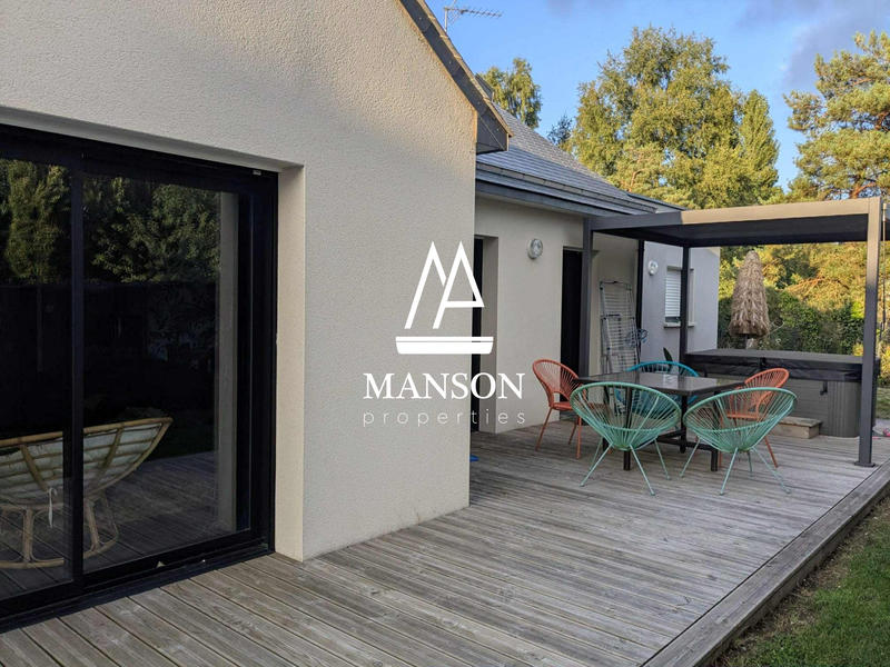 Maison - 94 m² - 5 pièces