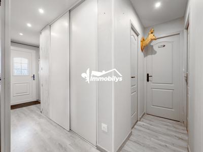 Maison - 96 m² - 5 pièces